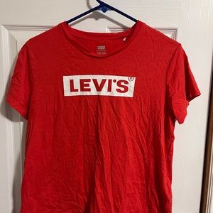 Levi’s T-shirt